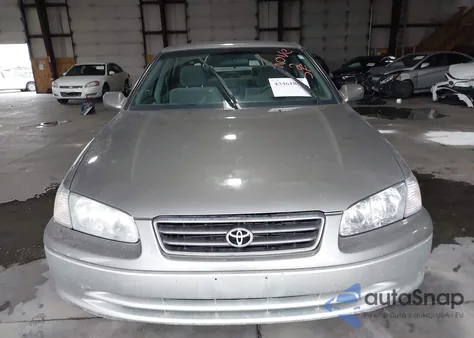 2001 Toyota Camry Le z USA, uszkodzony, nr VIN JT2BG22K110594901